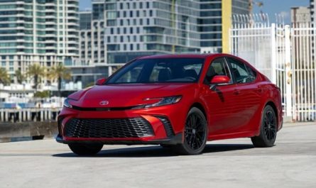 2025-Toyota-Camry