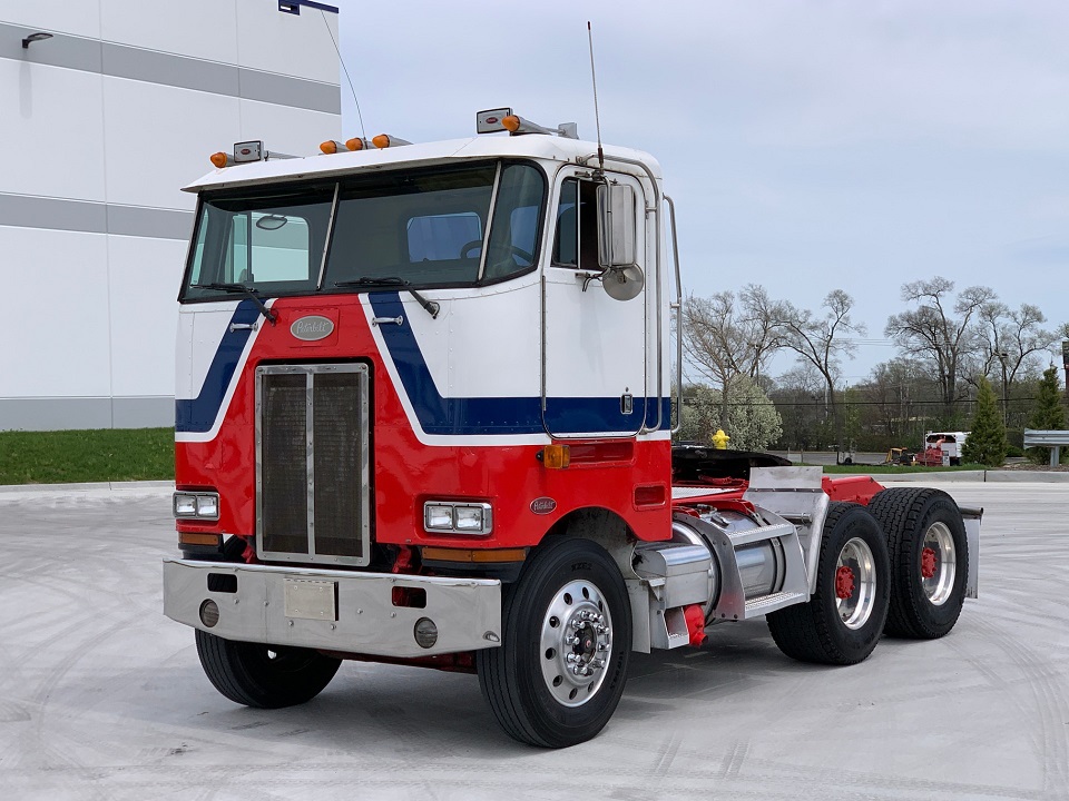 Peterbilt 362