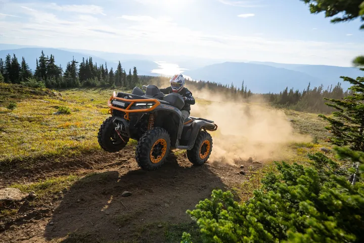 Outlander MAX XT 650 ATV